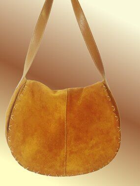 COCCINELLE VINTAGE MADE IN ITALY  DESIGNER TAN SUEDE HANDBAG
